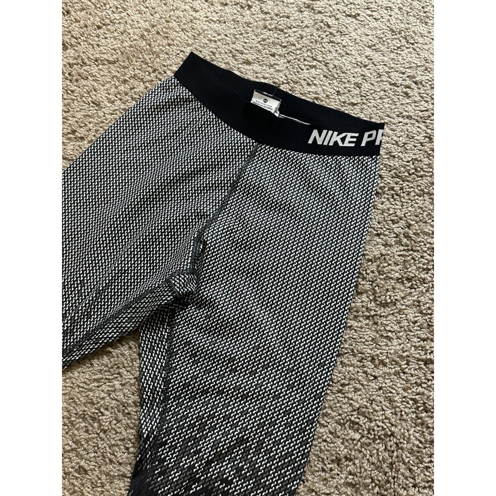Women's Nike Pro Dri Fit Leggings - XS